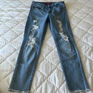 GUESS LOS ANGELES Distressed Lightwash Ripped Skinny Jeans Size 26